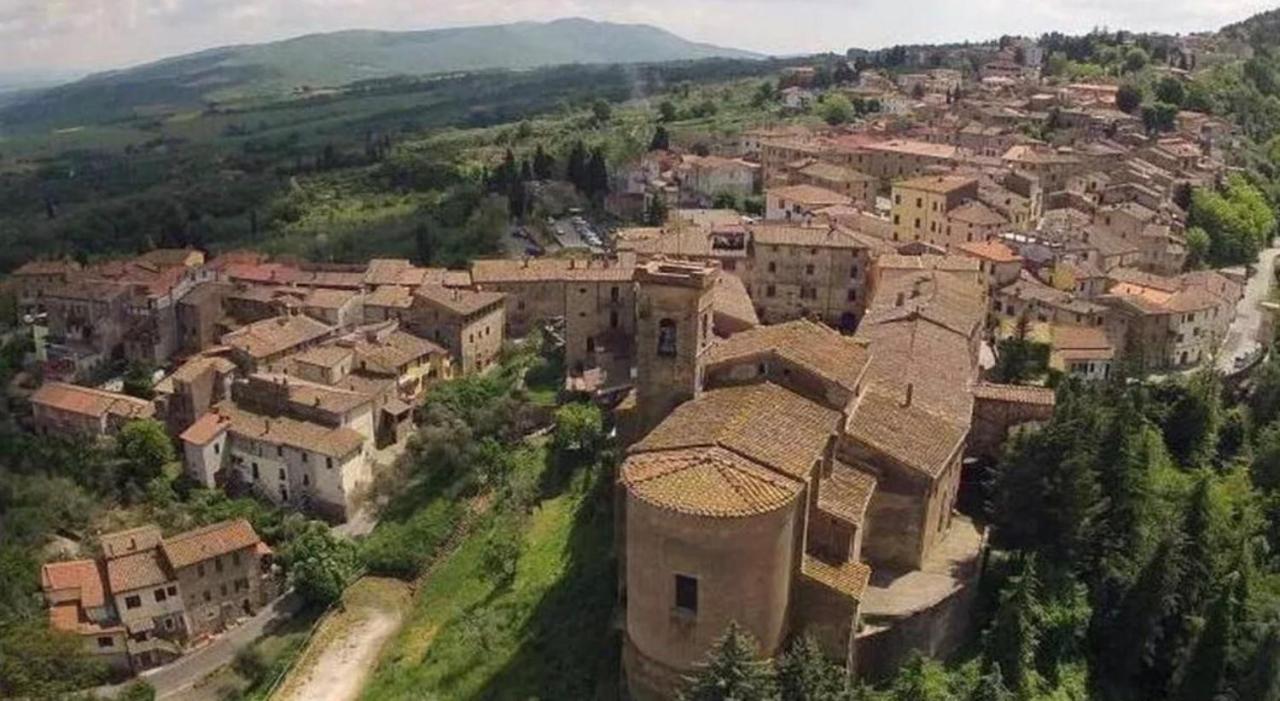 Piccola Casa Toscana Con Giardino Con Vista Mozzafiato Podere Cordicella Екстериор снимка